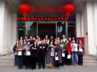 �¾��펽�������`���������A�������¼��F(tu��n)�����e�k�DŮ��(ji��)ů�����}���